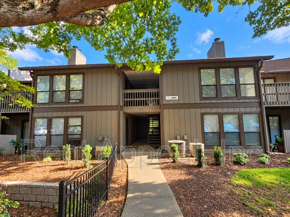 214 Smokerise Cir SE, Marietta, GA 30067