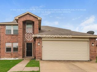 2047 Swenson Ct, Grand Prairie, TX 75052