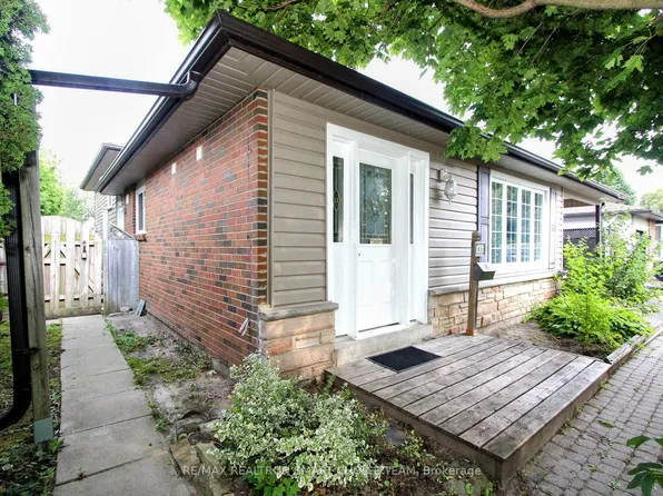 45 Bryant Rd #Basement, Ajax, ON L1S 2Y5