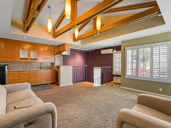 16 Laurel Tree Ln, Irvine, CA 92612