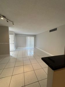 4650 NW 79th Ave APT 1H, Doral, FL, 33166