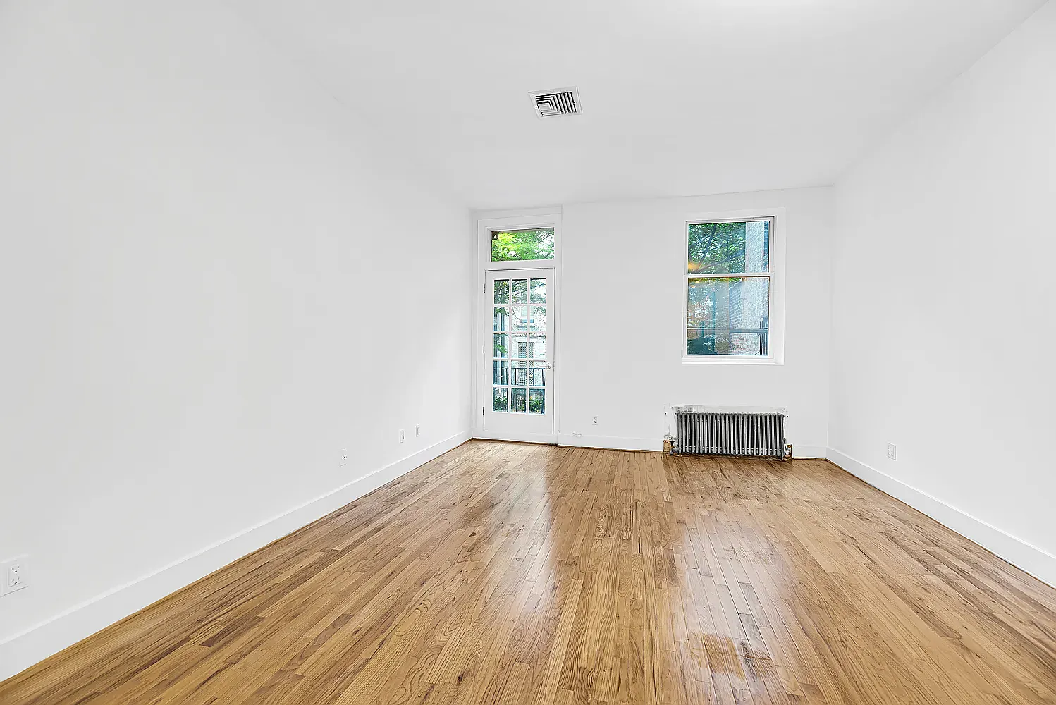 122 East 27th Street — Photo 3