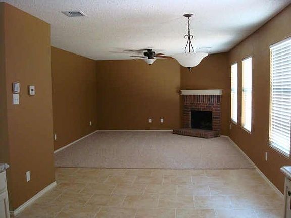 4th image of 8001 Settlement Dr