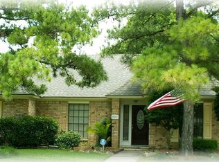 8803 Chelsworth Dr, Houston, TX 77083