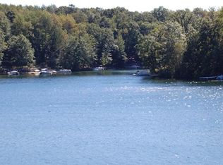 8986 N Royal Rd, Stanwood, MI 49346