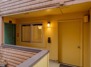 92 Oswego Smt #92, Lake Oswego, OR 97035