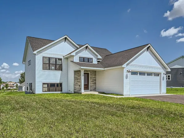 350 Bluebill St, Baldwin, WI 54002