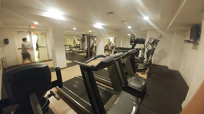 Sold by Hudson Real Estate International LLC | media 8