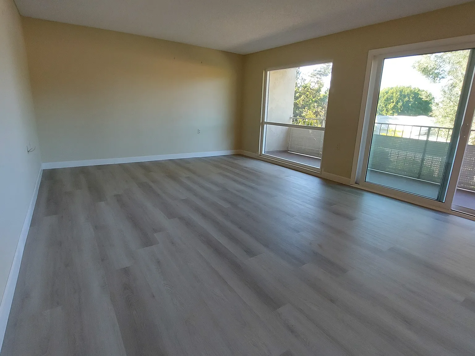 2 bed, 1100 sqft, $2,950 — Photo 4