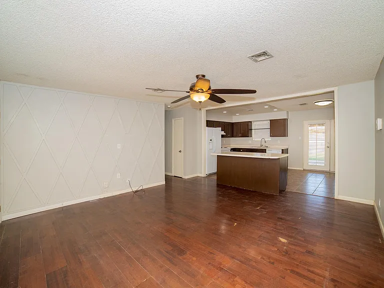 4350 W 17th Ln — Photo 21