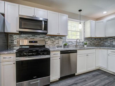 318 Bedford Rd, Cross, SC, 29436