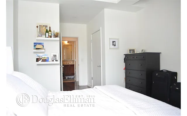 Sold by Douglas Elliman | media 10