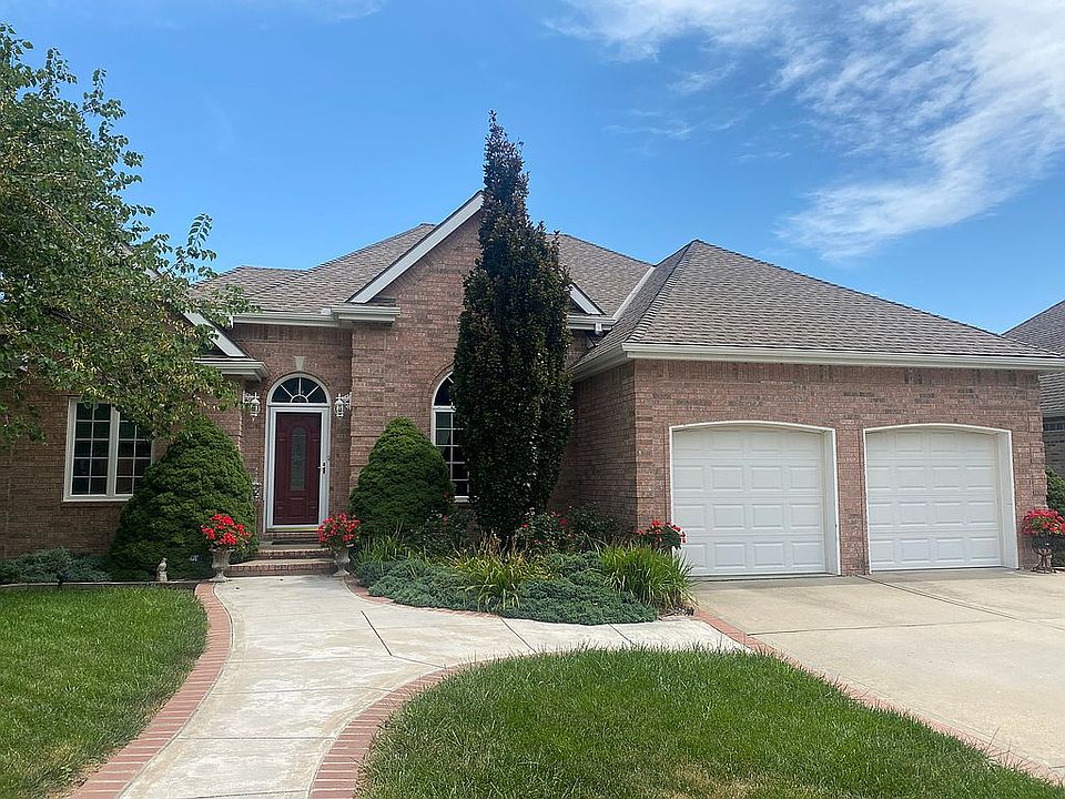 908 Oakmont Drive