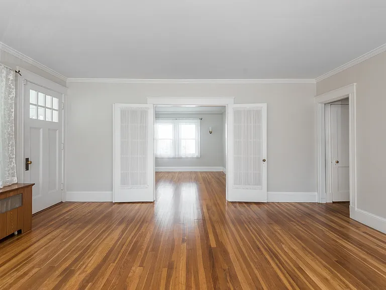 204 Walpole St #1 — Photo 4