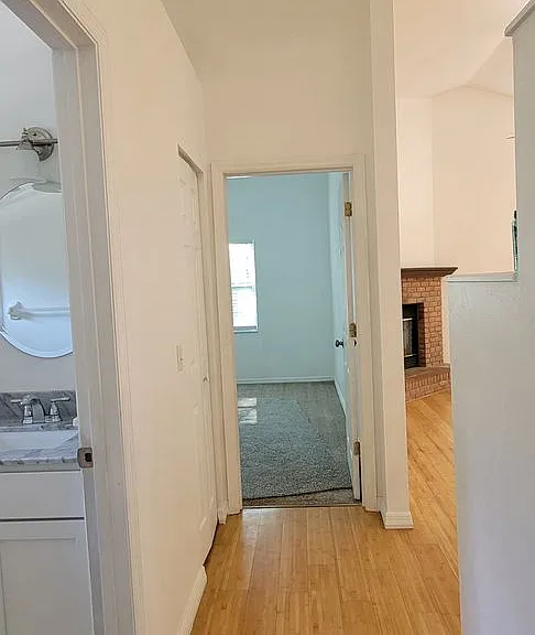 4201 NW 23rd Ter — Photo 15