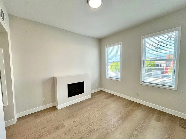 Spectacular, Completely Renovated 2 Bed/1 Bath Fully — Photo 2