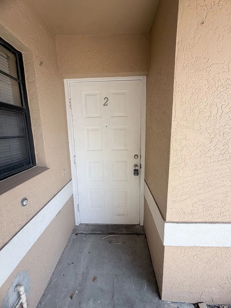 708 SE 47th St — Photo 3