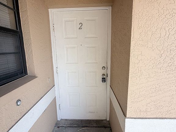 3rd image of 708 SE 47th St APT 2