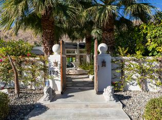1755 S Mesa Dr, Palm Springs, CA 92264