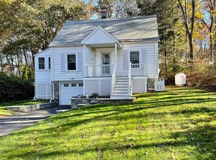 44 Edgecomb Rd, Cheshire, CT 06410