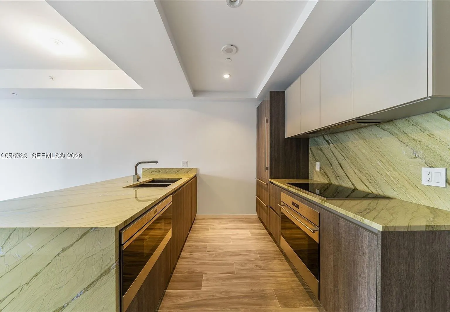 801 Sma Residences Condo — Photo 4