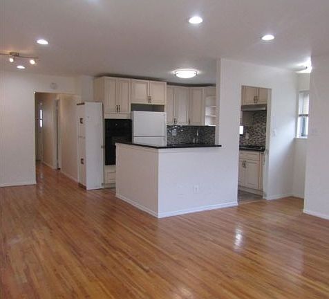 3rd image of 37-03 Brookside St #2
