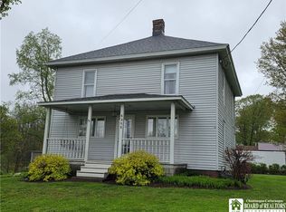6386 Centralia Hartfield Rd, Mayville, NY 14757