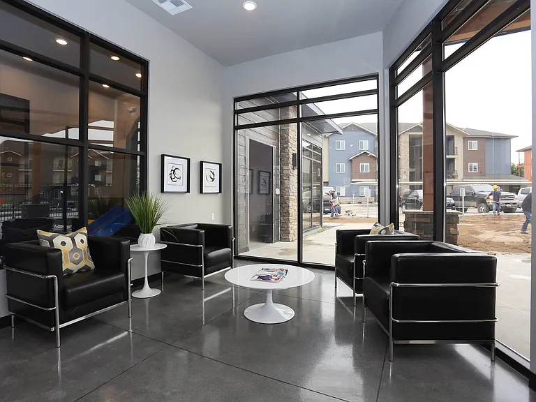 Pennwood Apartments — Photo 24