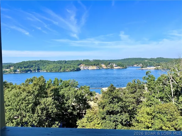 2500 Bay Point Ln #833, Osage Beach, MO 65065