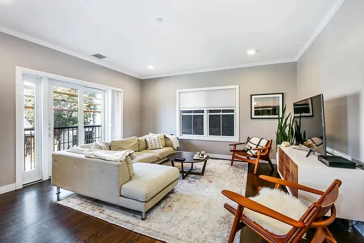 78 Main St #1A