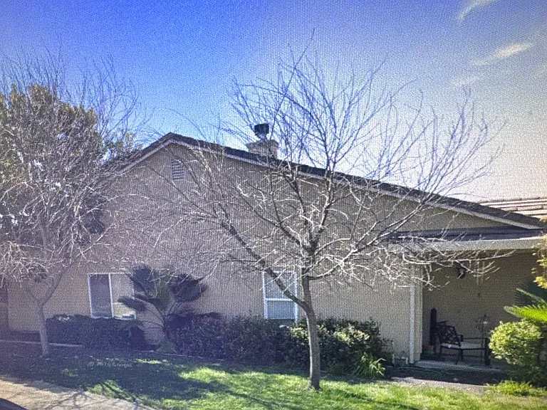 393 Mosburg Loop — Photo 3