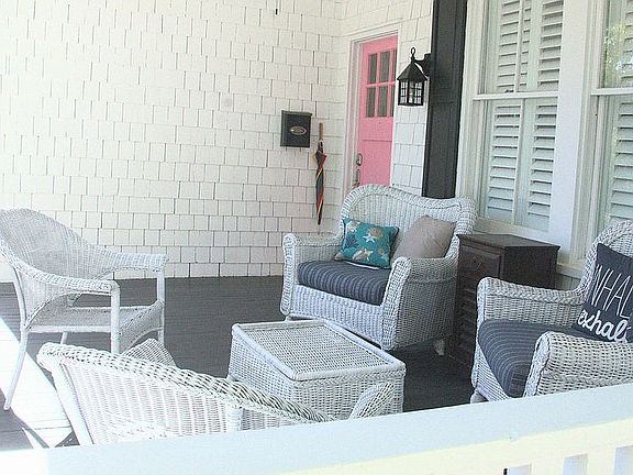 2nd image of 42 Rohde Ave