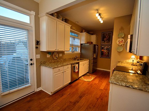 5th image of 125 Sunridge Dr