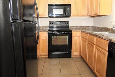 5th image of 2209 Ellington Dr #C
