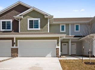 210 Red Oak Ct, Norwalk, IA 50211