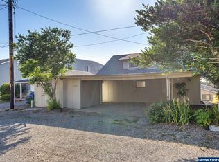 3937 Mina Pl, Depoe Bay, OR