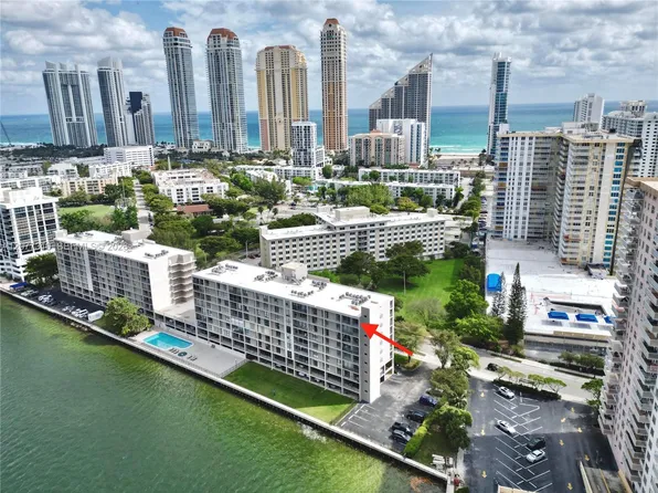 17500 N Bay Rd #S907, Sunny Isles Beach, FL 33160