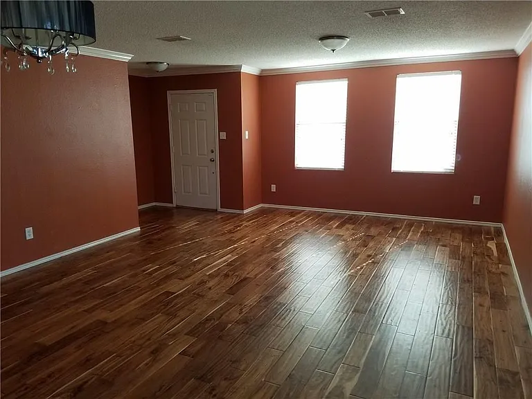 2152 Zion Hl — Photo 2
