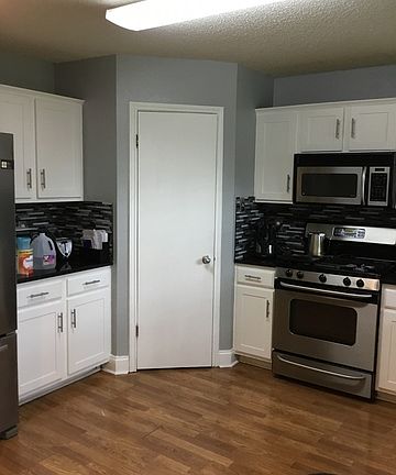 2nd image of 3706 Candleknoll Cir