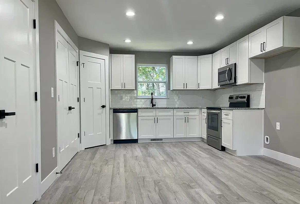 1035 Aviella Ct - 1 — Photo 2