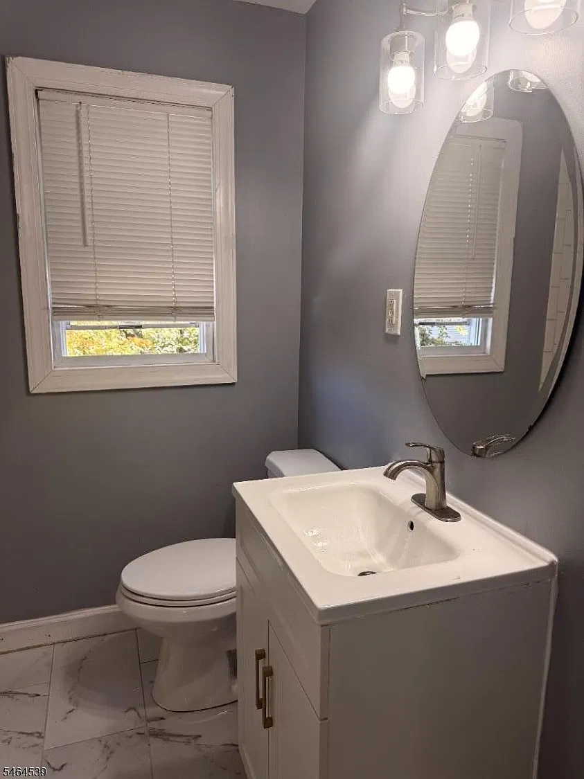 2 bed, 1.0 bath, $2,250 — Photo 4