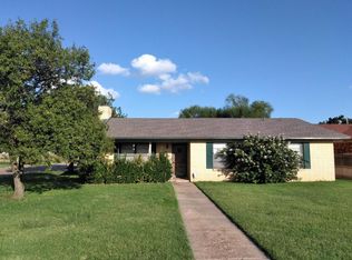 2808 Mesa Dr, Plainview, TX 79072