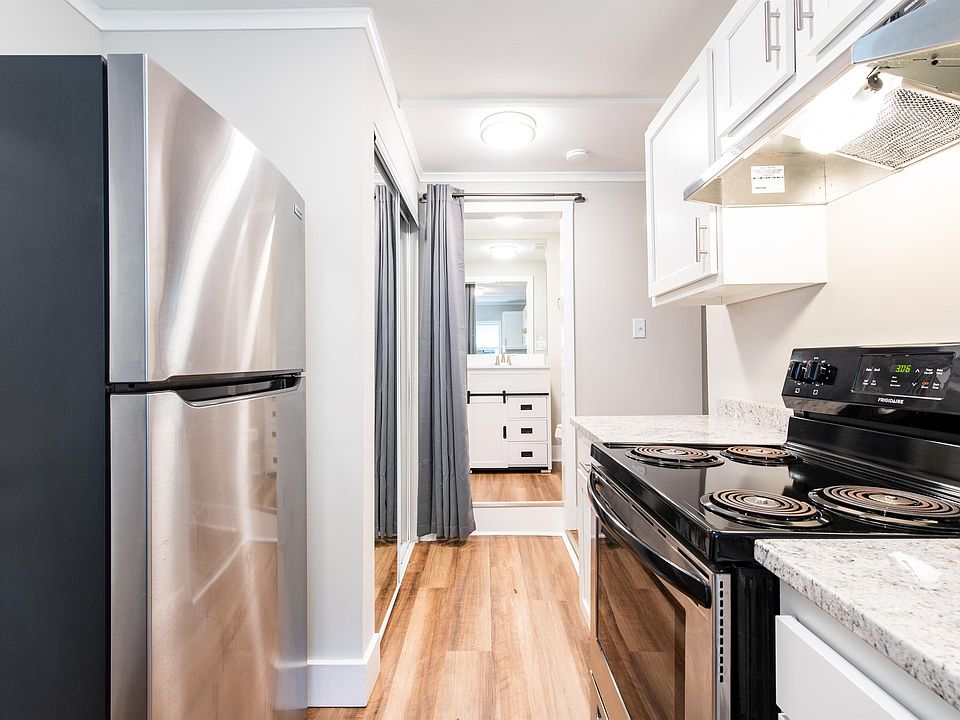 104 E Madison St 3, La Grange, KY 40031 Zillow