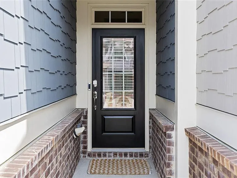 1923 Frisco Way — Photo 4