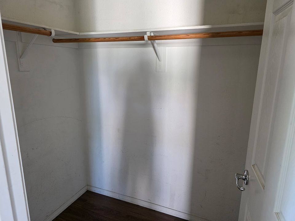 2nd image of 3524 Cockatoo Ct