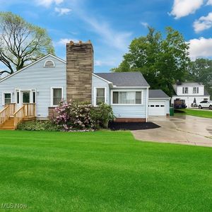 9851 Shepard Rd, Macedonia, OH, 44056