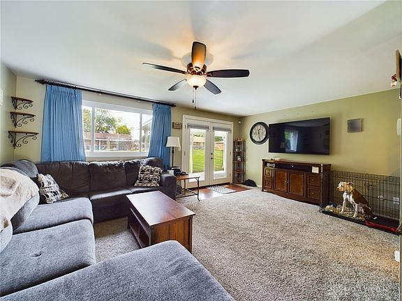 3rd image of 7302 Belle Plain Dr