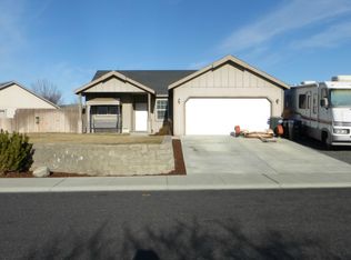 1465 S Cougar Dr, Moses Lake, WA 98837