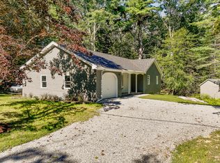 27 Mistic Ave, Rockport, ME 04856