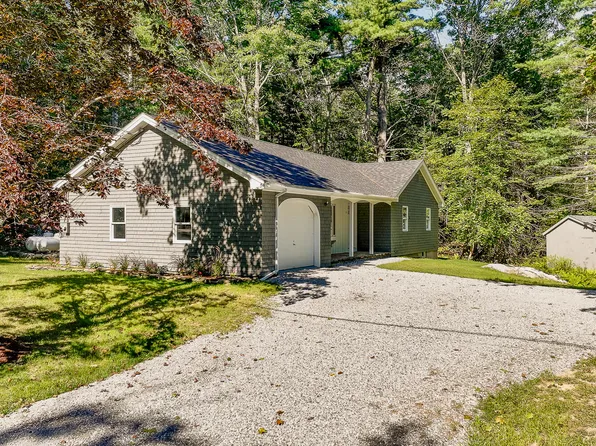 27 Mistic Avenue, Rockport, ME 04856